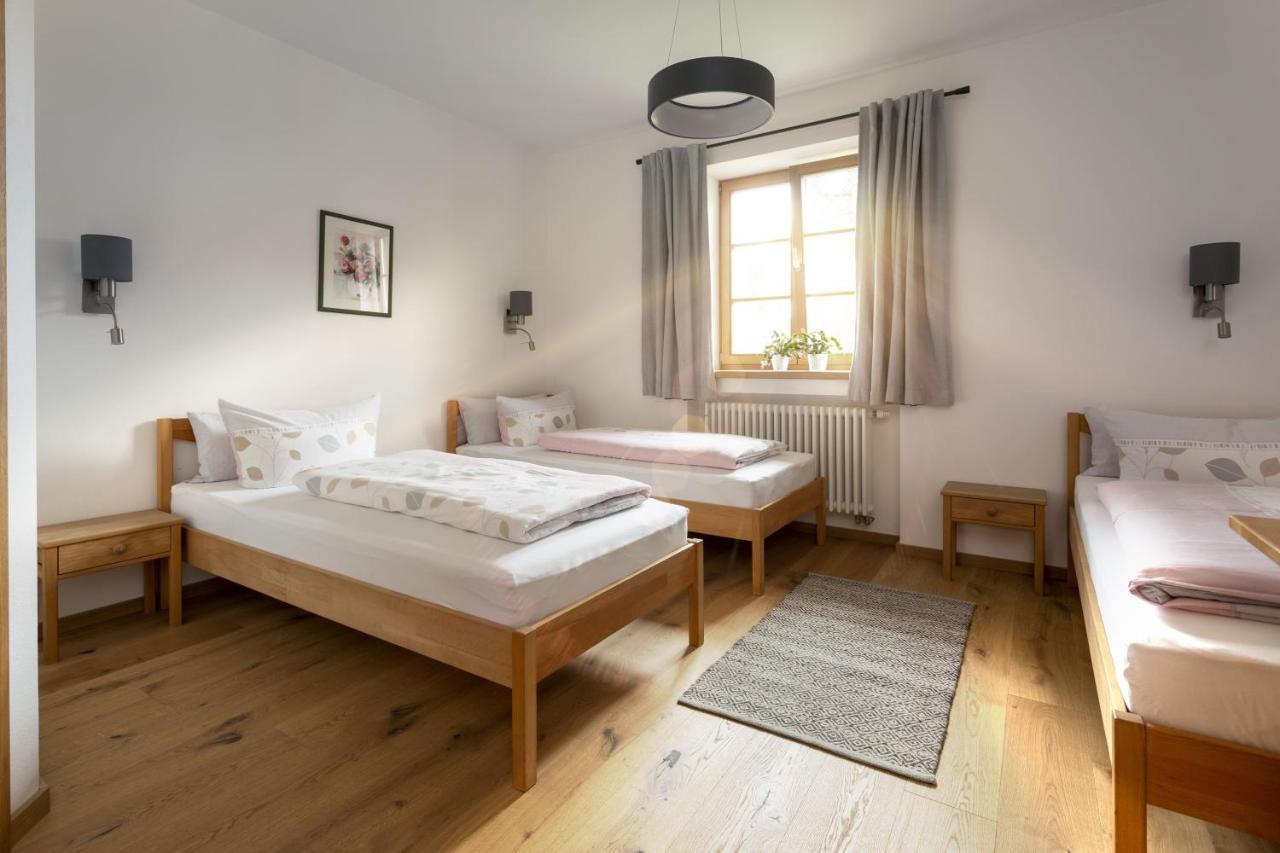 Pension Bernhardhof Otterfing Esterno foto