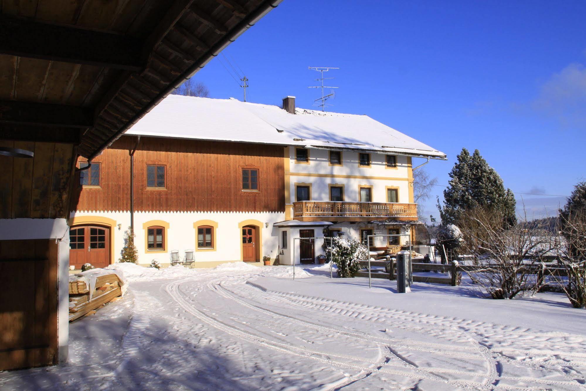Pension Bernhardhof Otterfing Esterno foto